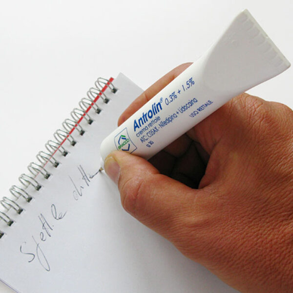 Evidenziatore tubetto Antrolin ambientato