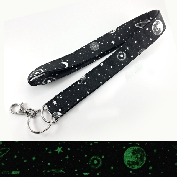 Lanyard Personalizzati illuminati al buio. Con stampa logo