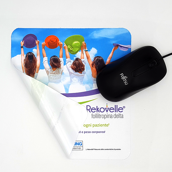 Mouse Pad in Microfibra Flessibile e Antiscivolo. Panno salva schermo e pulisci schermo. Gadget personalizzato con logo