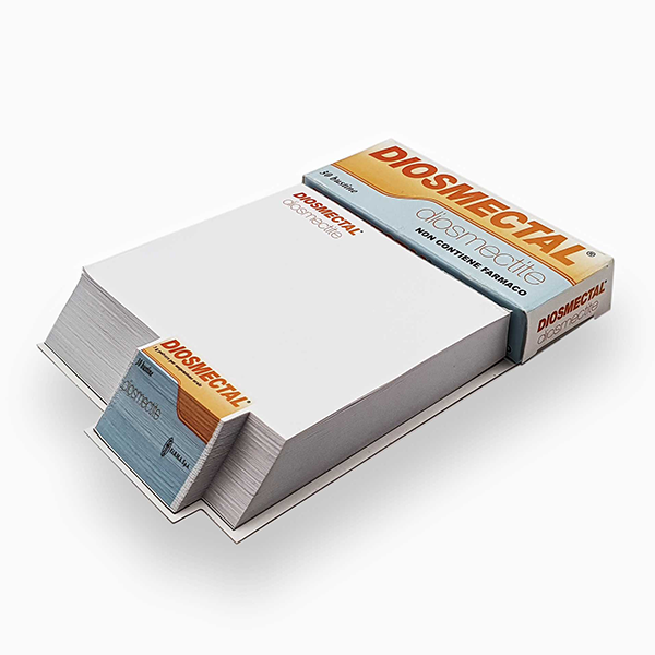 Shaped diagonal memopad with cardbard case