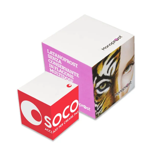 Demi cubes en papier