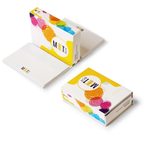 Post-it doppio Meet Box Maxi in cartoncino. 2 post-it personalizzati e crowner imitazione confezione del prodotto Meet Box Maxi aperto- chiuso