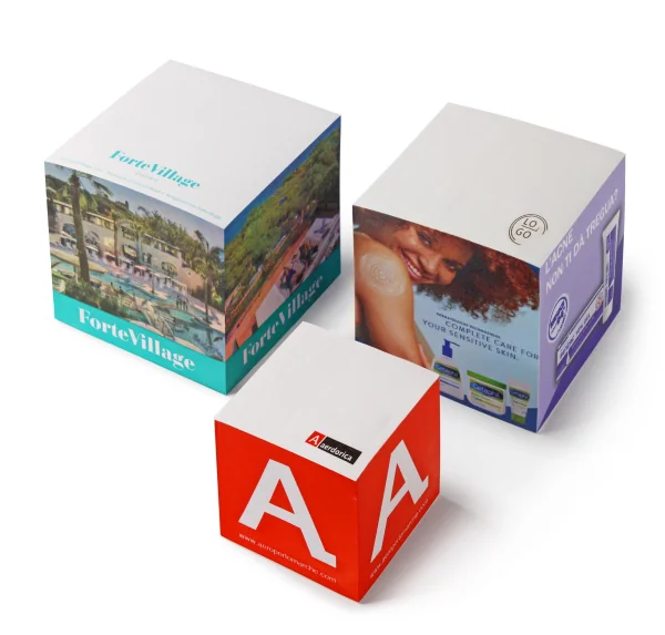Customized post-it cubes